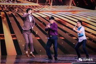 男模舞台跳舞吃瓜,视觉盛宴与趣味横生的跨界表演